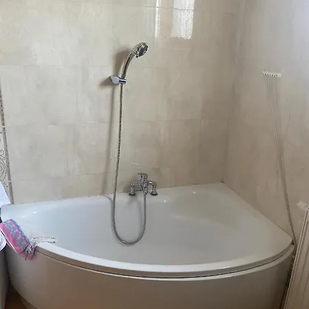 Mieszkanie Z Tarasem Niedaleko Centrum